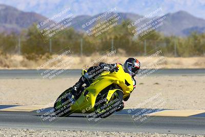 media/Jan-09-2022-SoCal Trackdays (Sun) [[2b1fec8404]]/Turn 6 (1035am)/